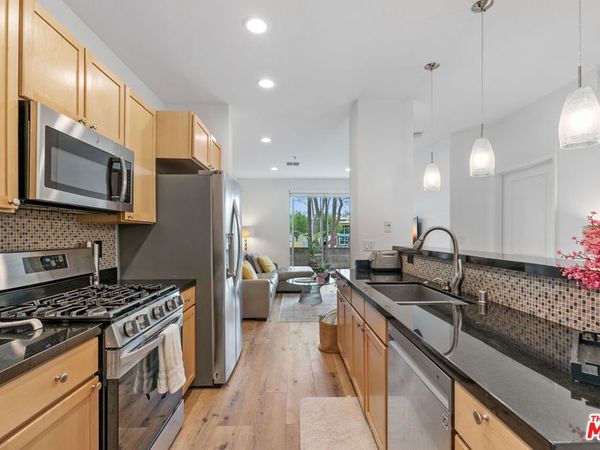 6400 Crescent Parkway , Unit 113, Playa Vista, CA 90094