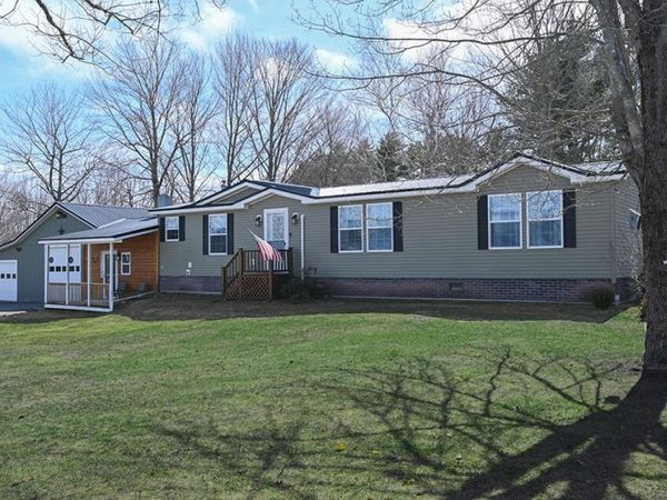 223 North Road, Dixmont, ME 04932