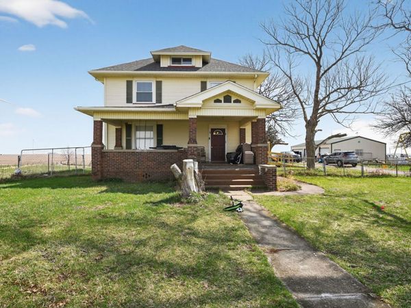 78 E 1180th Street , Altona, IL 61414