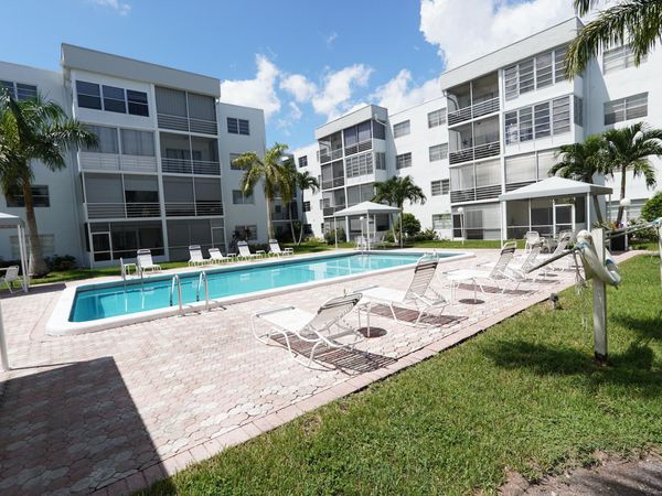 3000 E Sunrise Lakes Boulevard, Unit 123, Sunrise, FL 33322