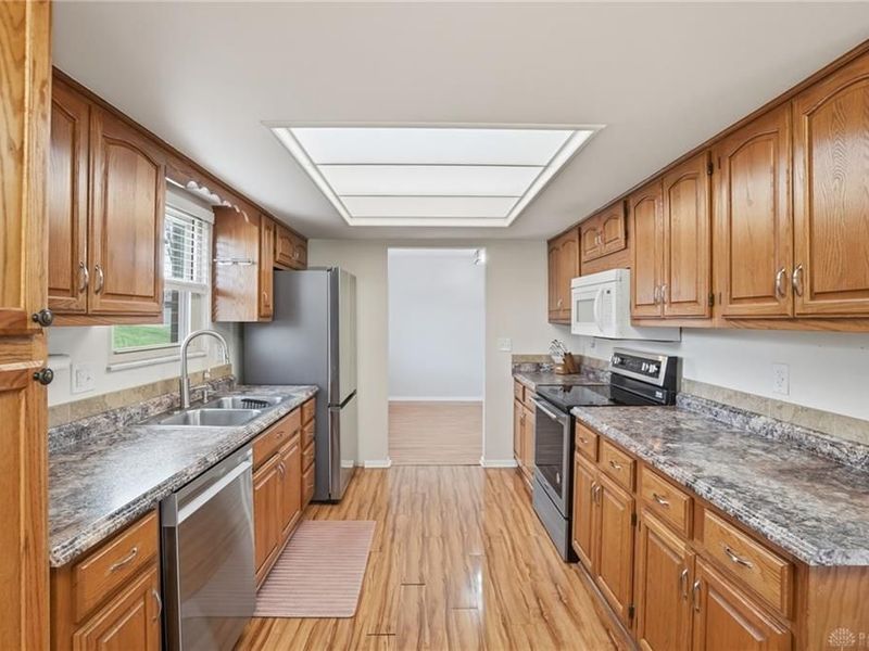 7521 Glenhurst Drive, Vandalia, OH 45414 Photo 20