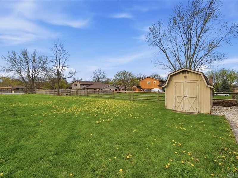 7521 Glenhurst Drive, Vandalia, OH 45414 Photo 51