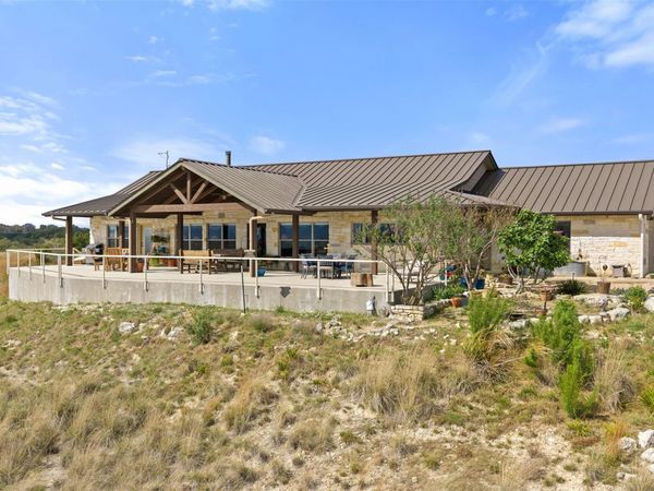 546 Lazy Oak RD , Johnson City, TX 78636