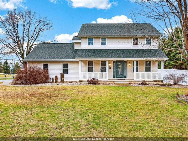 W6180 LONG COURT, Appleton, WI 54914