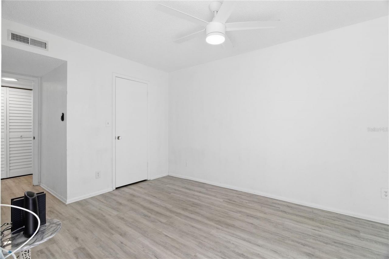 2060 Marilyn Street , Unit 127, Clearwater, FL 33765 Photo