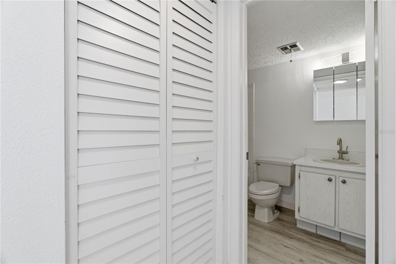 2060 Marilyn Street , Unit 127, Clearwater, FL 33765 Photo