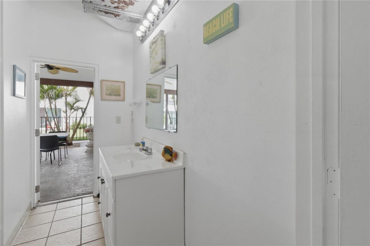 2060 Marilyn Street , Unit 127, Clearwater, FL 33765 Photo