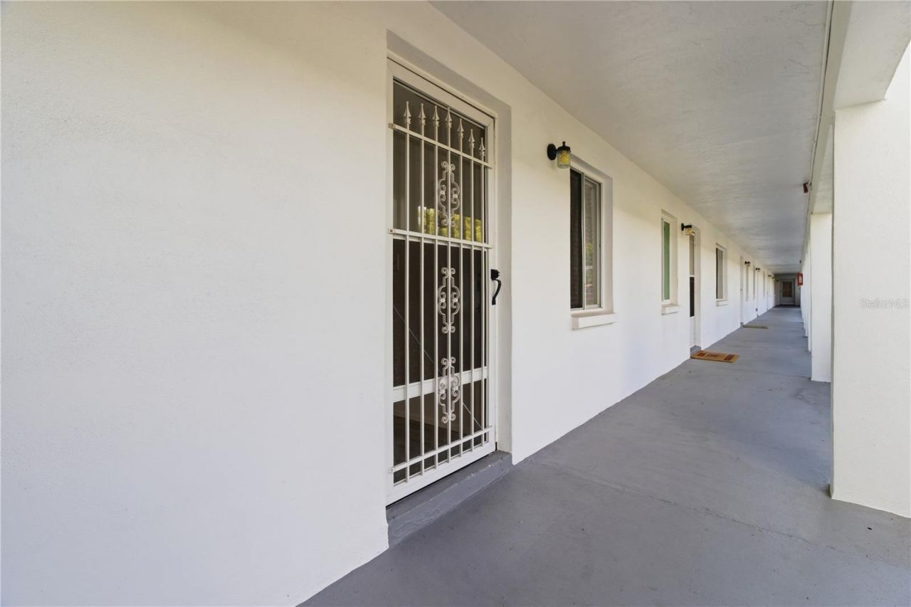 2060 Marilyn Street , Unit 127, Clearwater, FL 33765 Photo