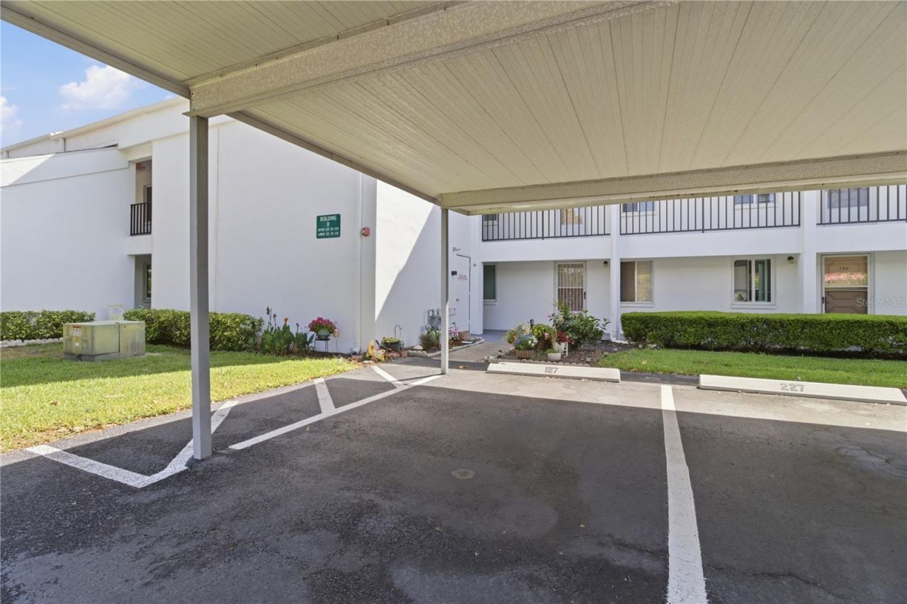 2060 Marilyn Street , Unit 127, Clearwater, FL 33765 Photo