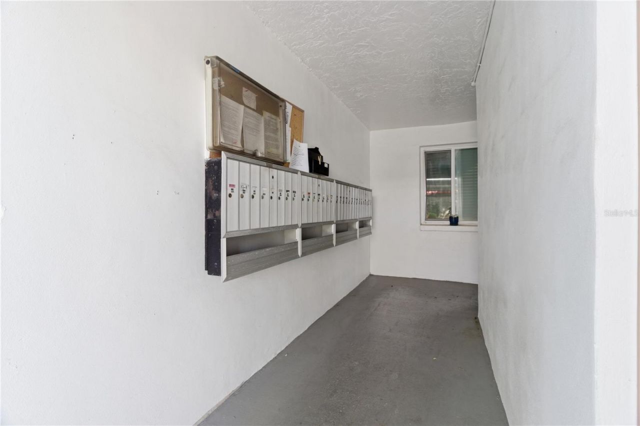 2060 Marilyn Street , Unit 127, Clearwater, FL 33765 Photo