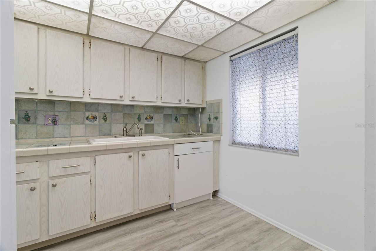 2060 Marilyn Street , Unit 127, Clearwater, FL 33765 Photo