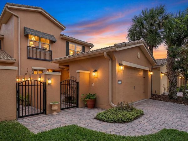 2340 PALM TREE DRIVE , KISSIMMEE, FL 34759