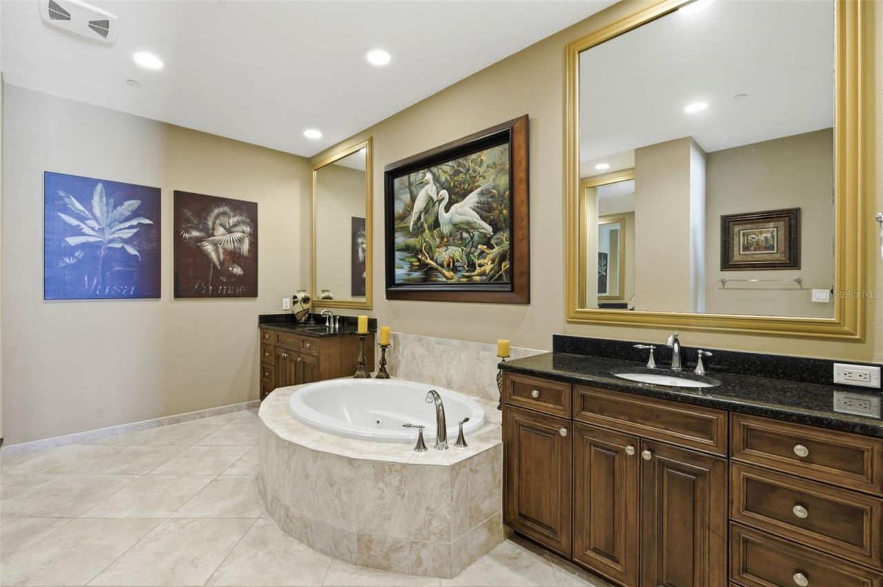 11 Baymont Street, Unit 302, Clearwater, FL 33767 Photo