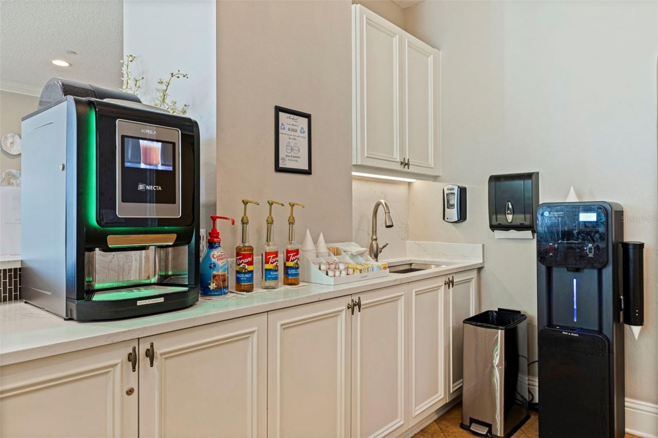 11 Baymont Street, Unit 302, Clearwater, FL 33767 Photo