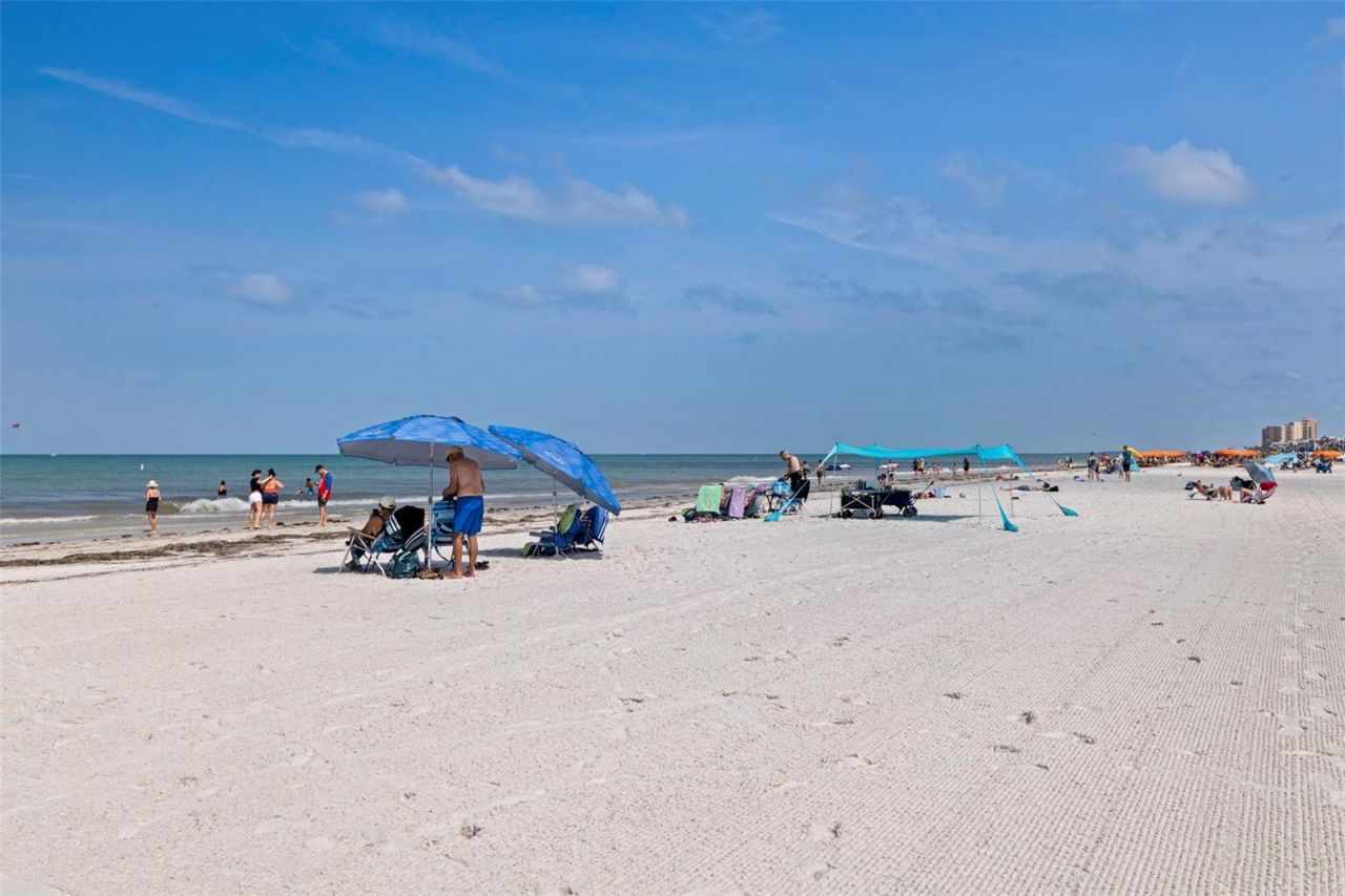 11 Baymont Street, Unit 302, Clearwater, FL 33767 Photo