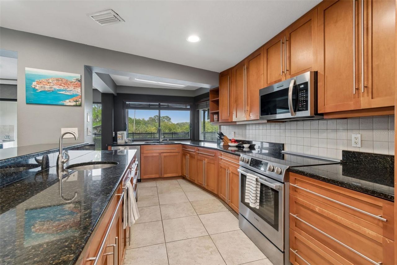 4213 Saltwater Boulevard, Tampa, FL 33615 Photo