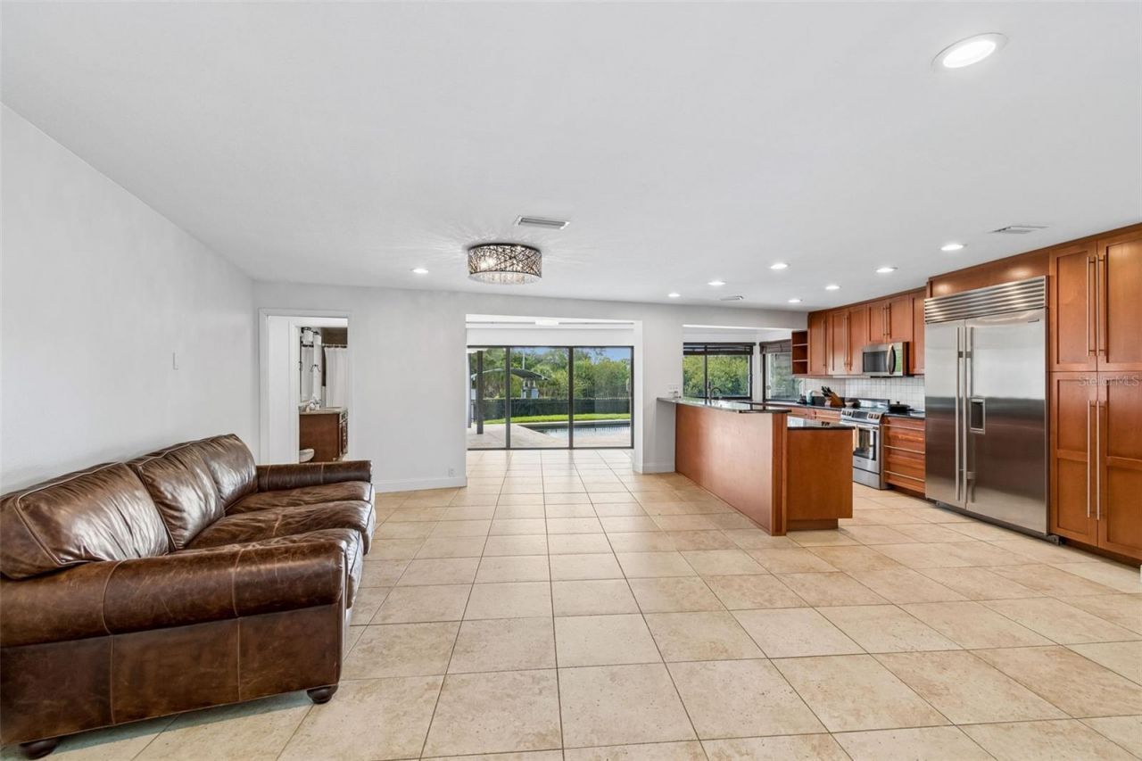 4213 Saltwater Boulevard, Tampa, FL 33615 Photo