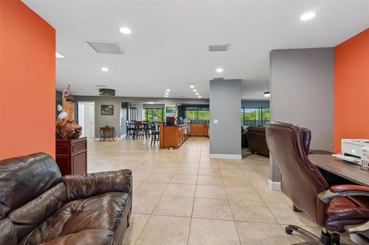 4213 Saltwater Boulevard, Tampa, FL 33615 Photo