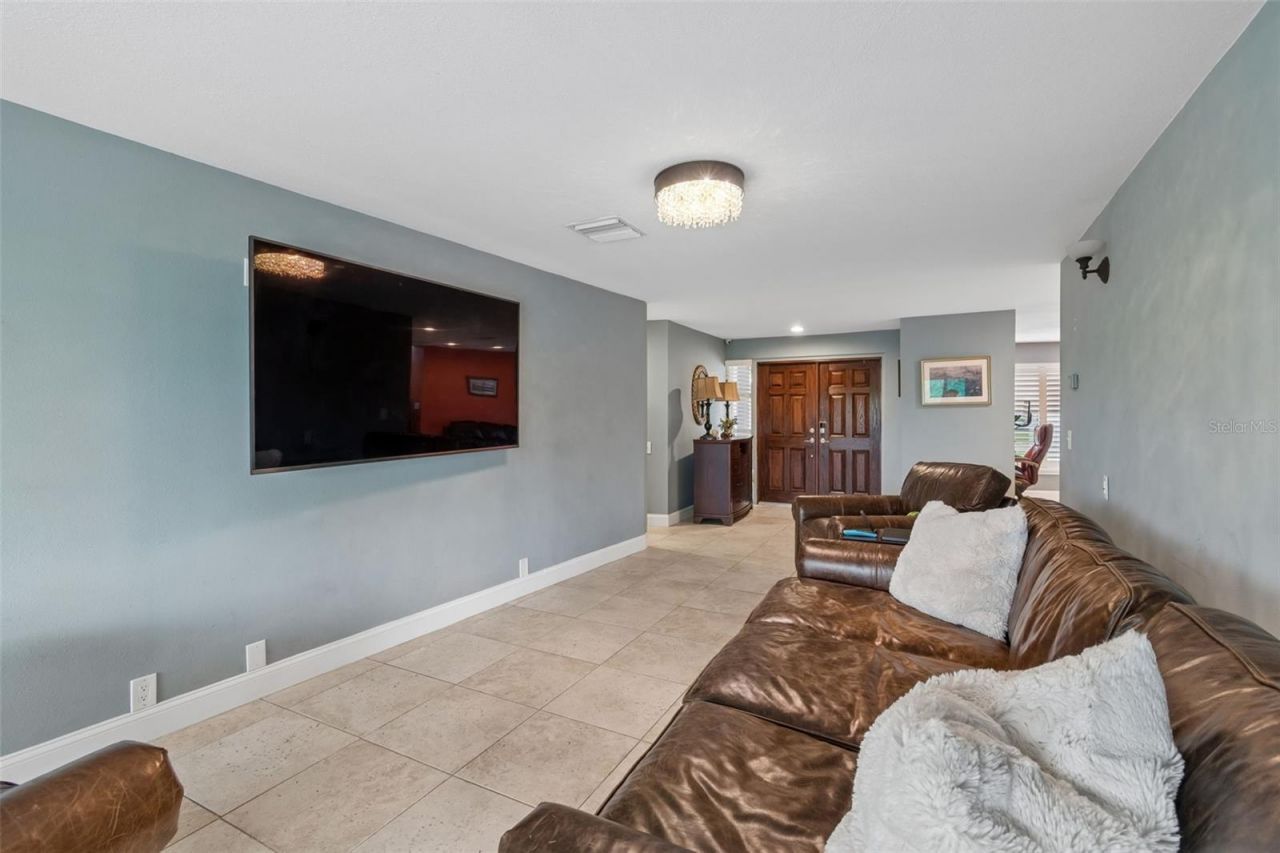 4213 Saltwater Boulevard, Tampa, FL 33615 Photo