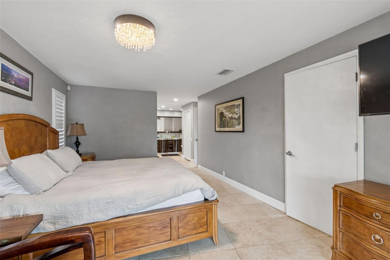 4213 Saltwater Boulevard, Tampa, FL 33615 Photo