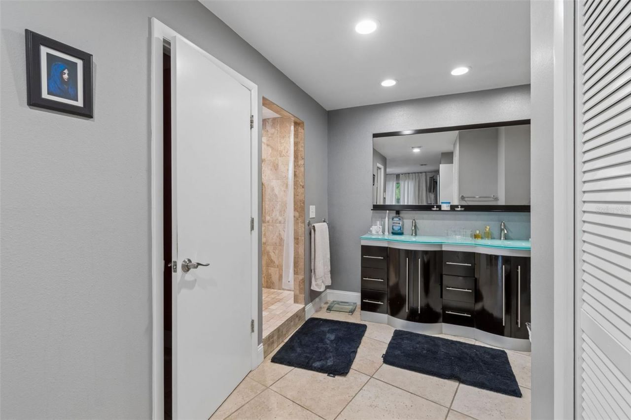 4213 Saltwater Boulevard, Tampa, FL 33615 Photo