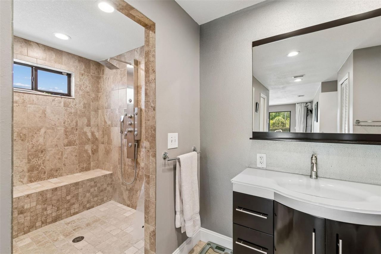 4213 Saltwater Boulevard, Tampa, FL 33615 Photo