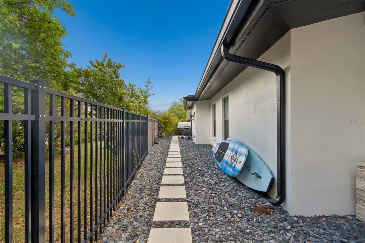 4213 Saltwater Boulevard, Tampa, FL 33615 Photo