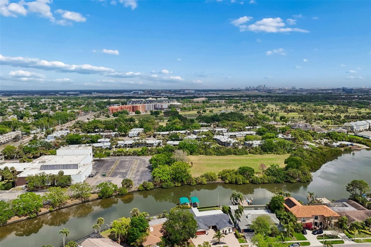 4213 Saltwater Boulevard, Tampa, FL 33615 Photo