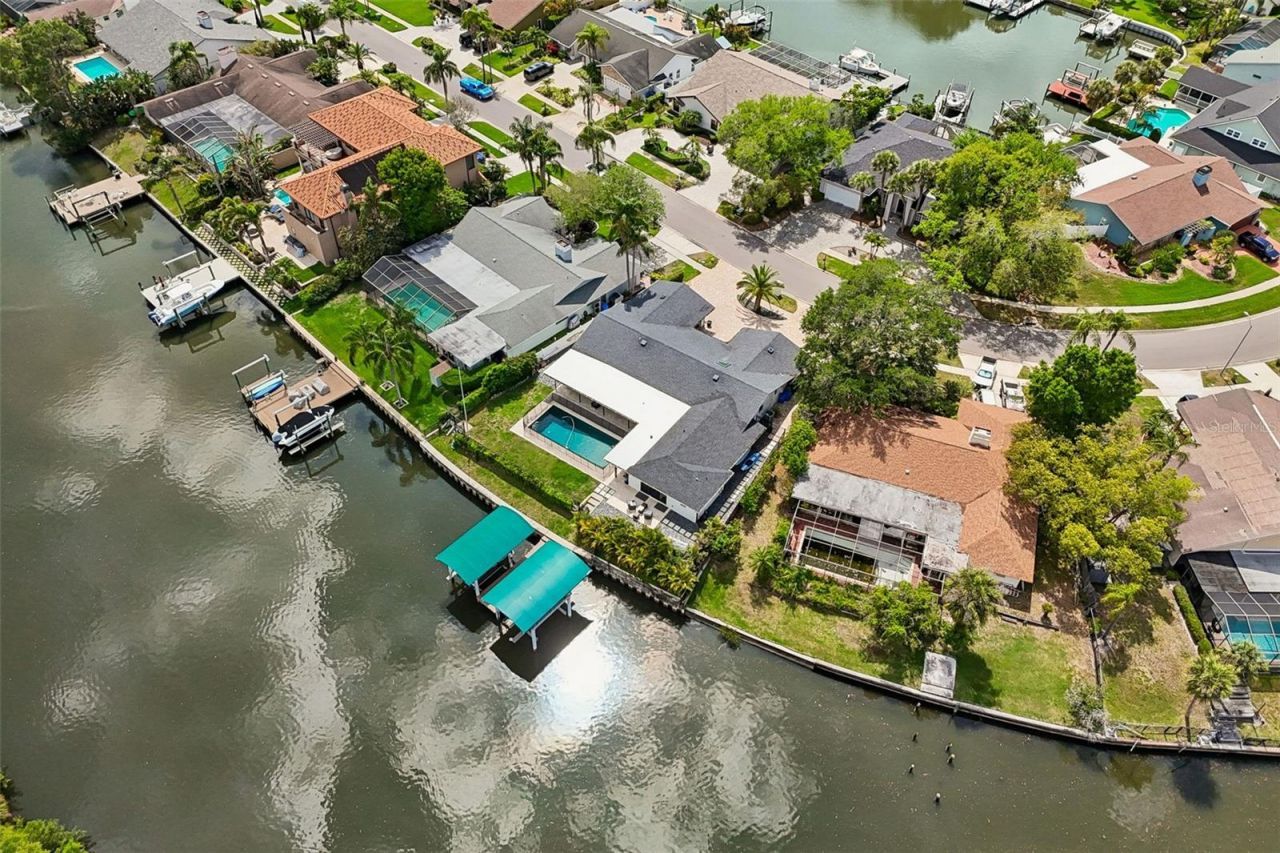 4213 Saltwater Boulevard, Tampa, FL 33615 Photo