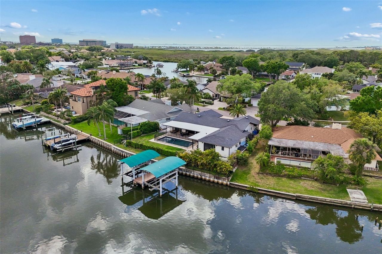 4213 Saltwater Boulevard, Tampa, FL 33615 Photo