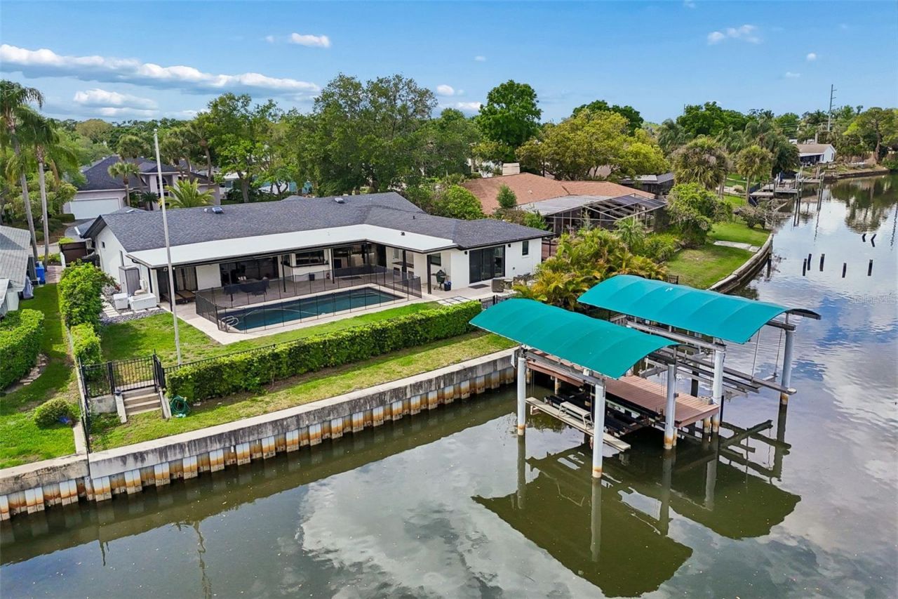 4213 Saltwater Boulevard, Tampa, FL 33615 Photo