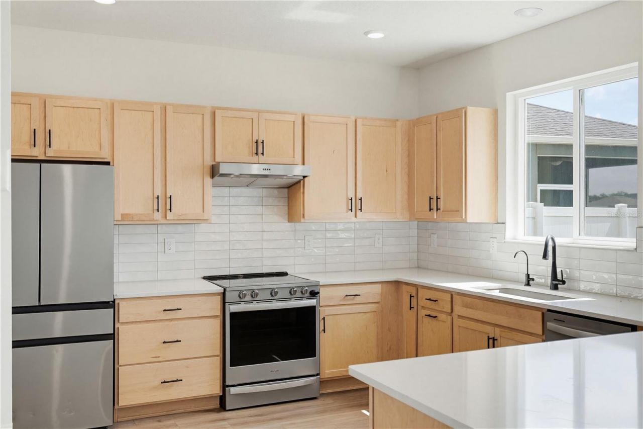 9395 Sandy Bluffs Circle, Parrish, FL 34219 Photo