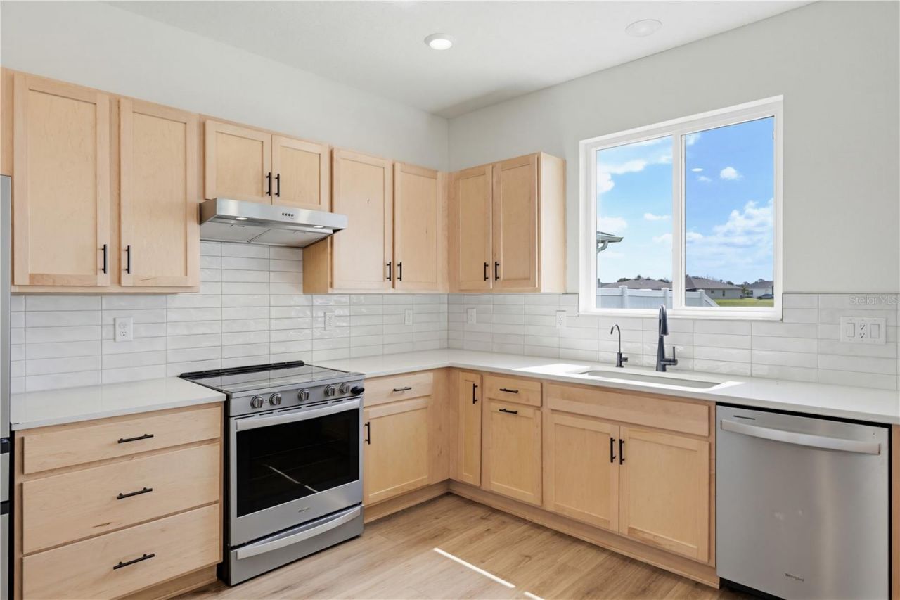 9395 Sandy Bluffs Circle, Parrish, FL 34219 Photo