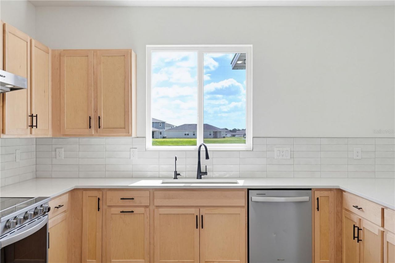 9395 Sandy Bluffs Circle, Parrish, FL 34219 Photo