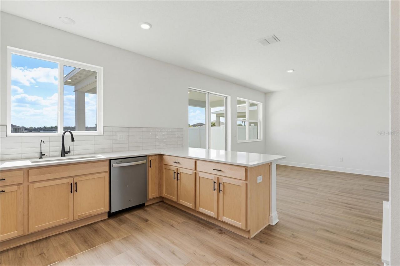 9395 Sandy Bluffs Circle, Parrish, FL 34219 Photo