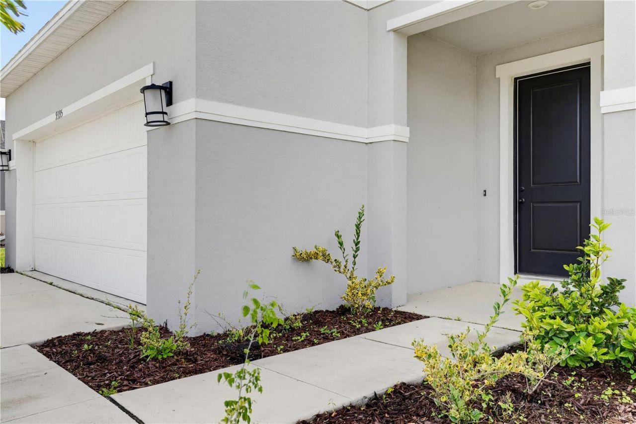 9395 Sandy Bluffs Circle, Parrish, FL 34219 Photo