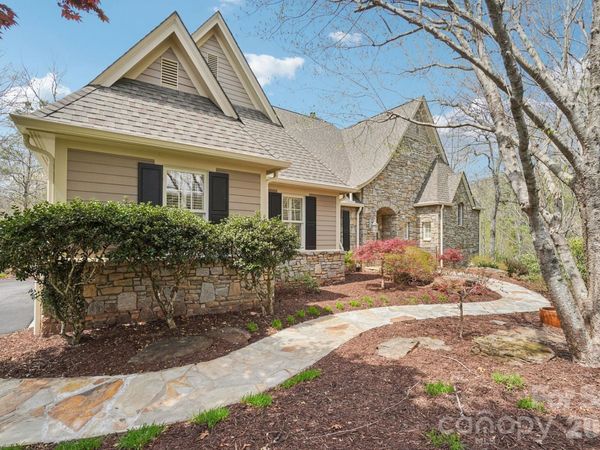 304 Pine Forest Trace , Hendersonville, NC 28739