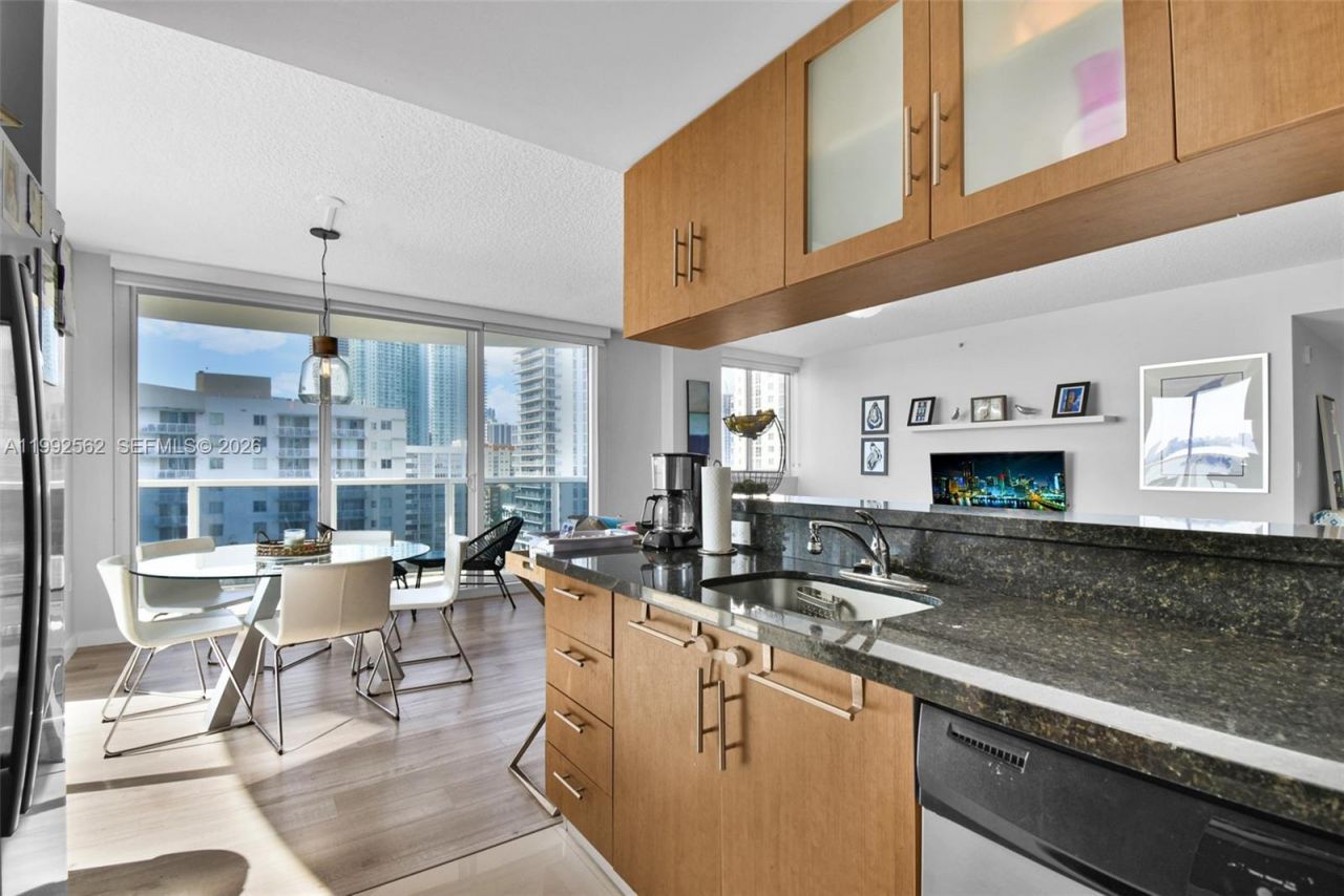 601 NE 23rd St , Unit 1403, Miami, FL 33137 Photo