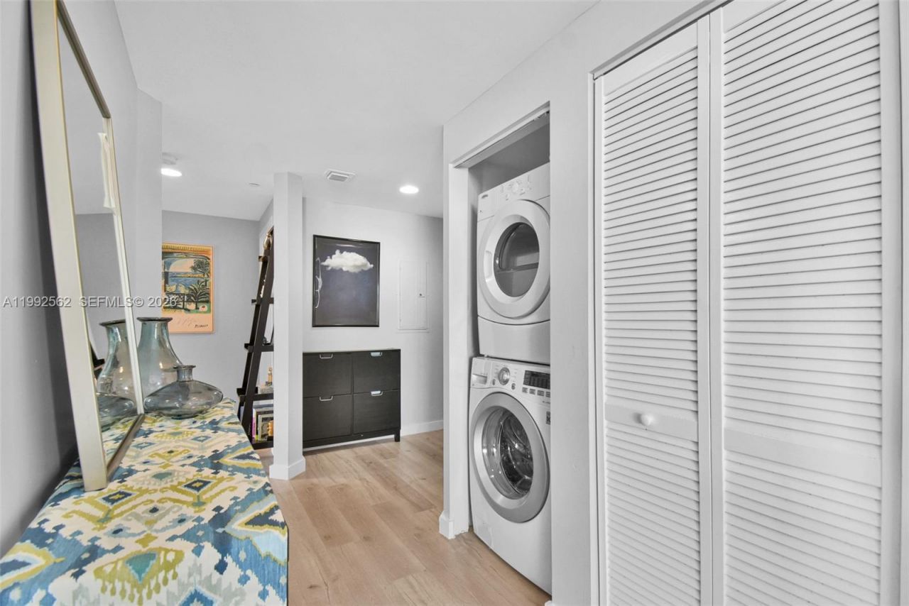 601 NE 23rd St , Unit 1403, Miami, FL 33137 Photo