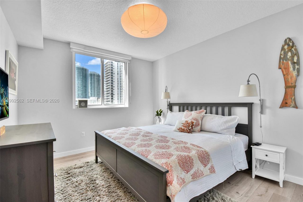 601 NE 23rd St , Unit 1403, Miami, FL 33137 Photo