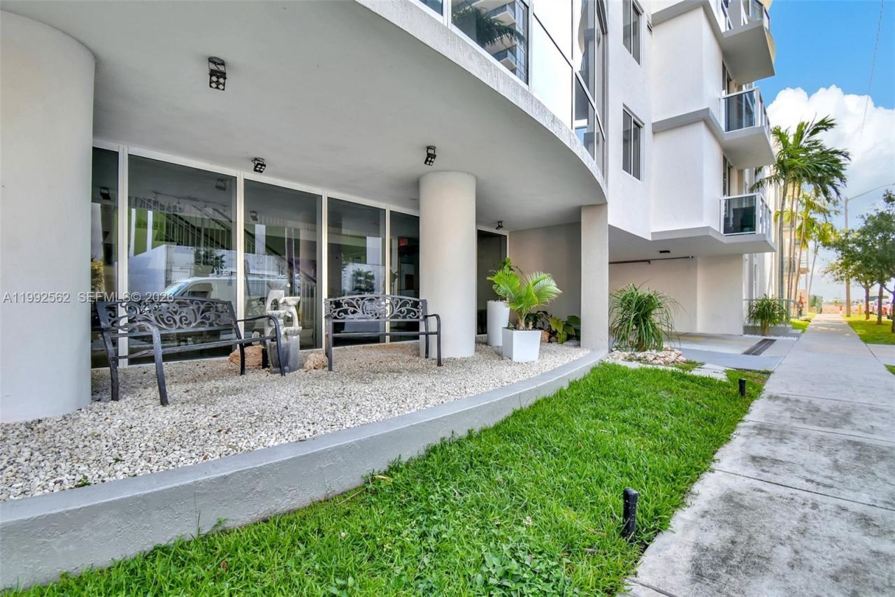 601 NE 23rd St , Unit 1403, Miami, FL 33137 Photo