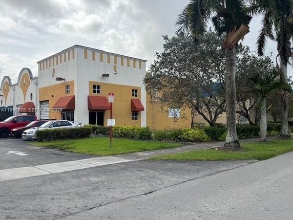 13860 SW 143rd Ct, Unit 1, Miami, FL 33186