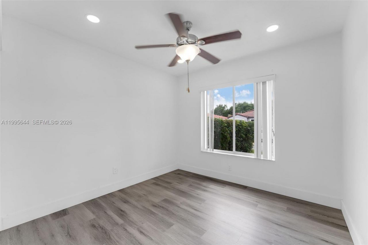 17570 SW 142nd Ct, Miami, FL 33177 Photo