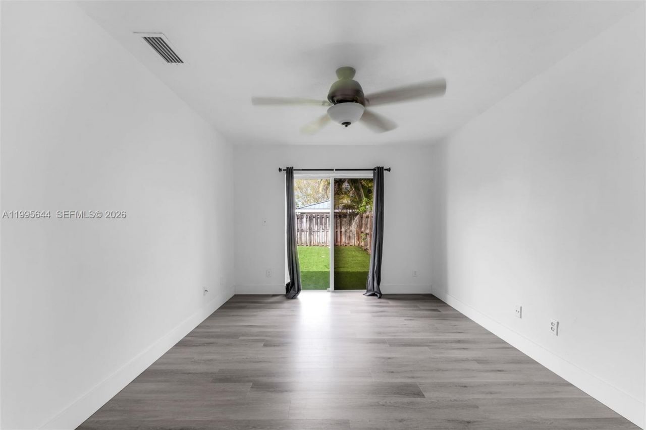 17570 SW 142nd Ct, Miami, FL 33177 Photo