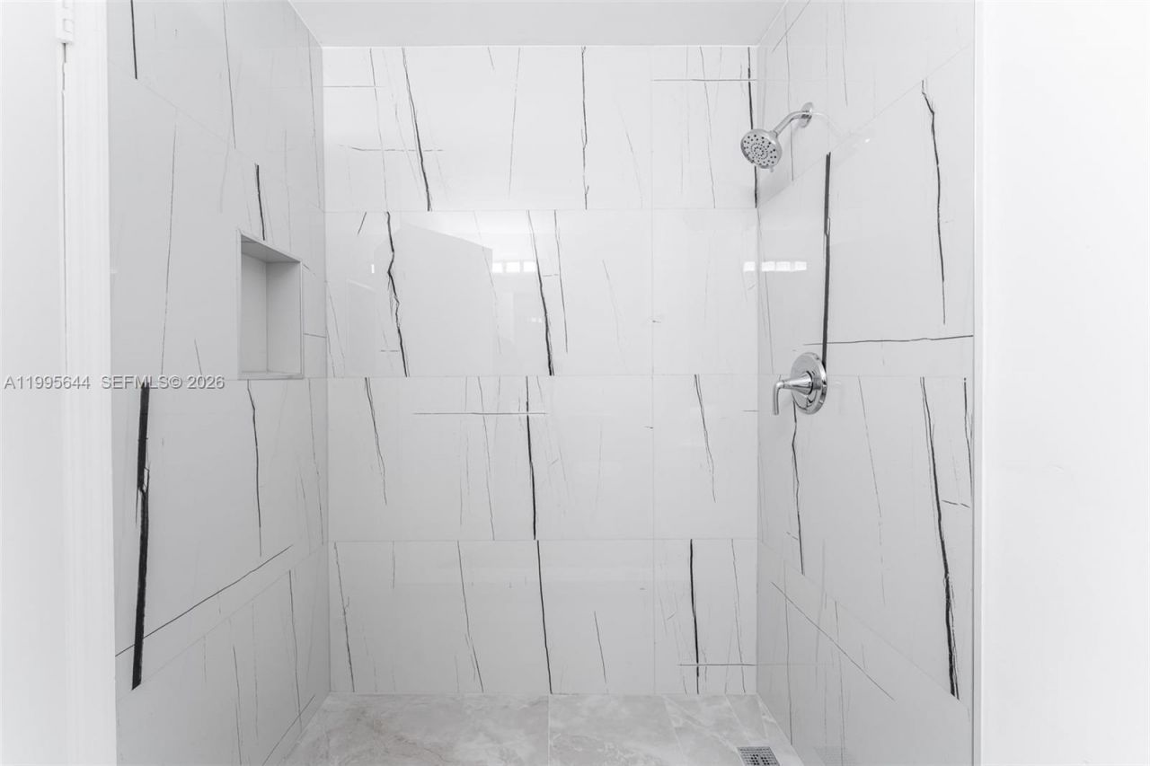 17570 SW 142nd Ct, Miami, FL 33177 Photo