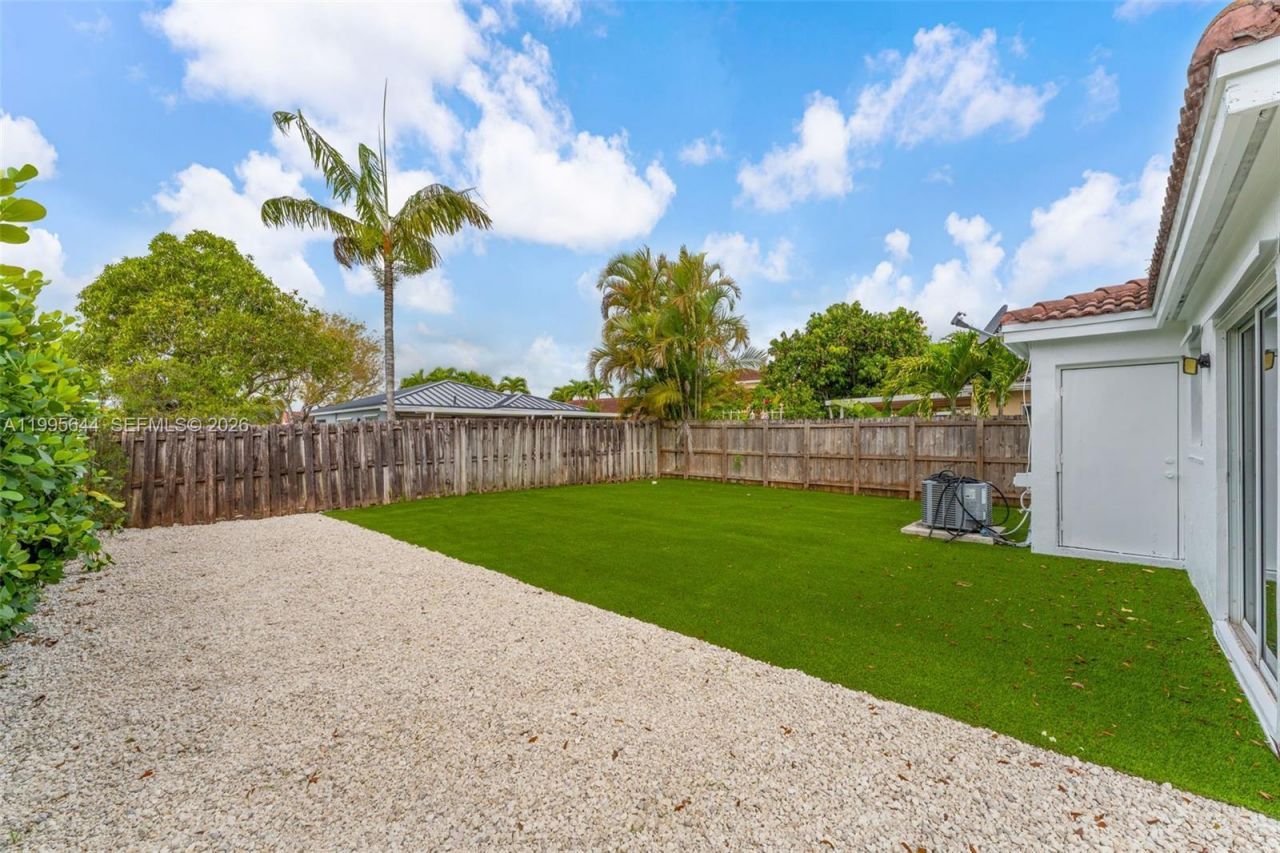 17570 SW 142nd Ct, Miami, FL 33177 Photo