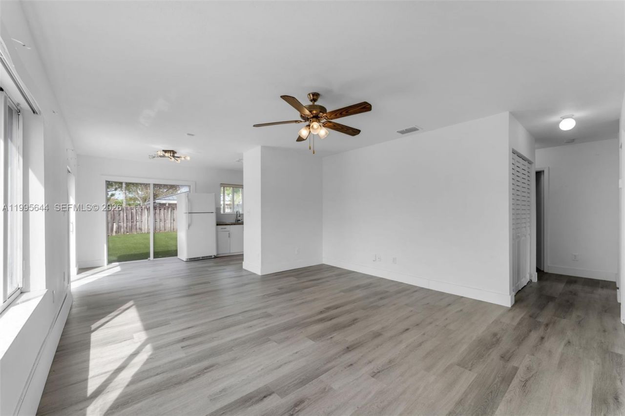 17570 SW 142nd Ct, Miami, FL 33177 Photo