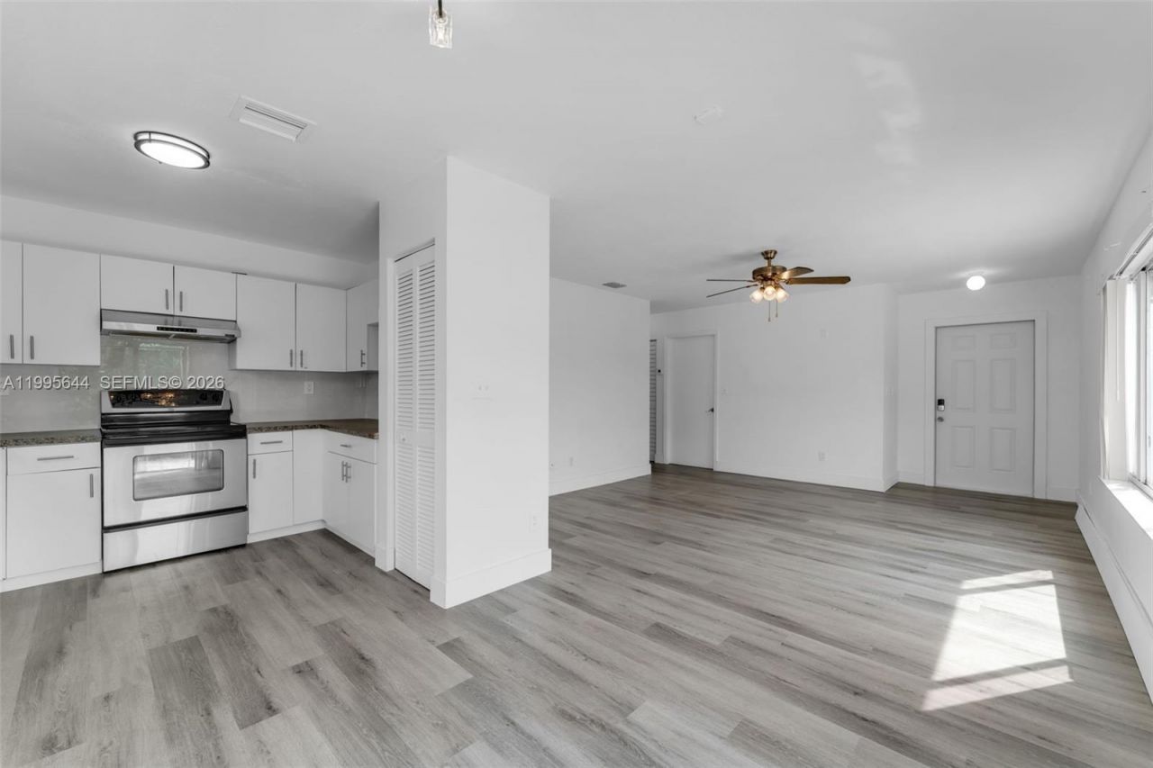 17570 SW 142nd Ct, Miami, FL 33177 Photo