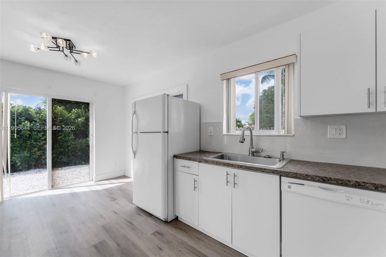 17570 SW 142nd Ct, Miami, FL 33177 Photo