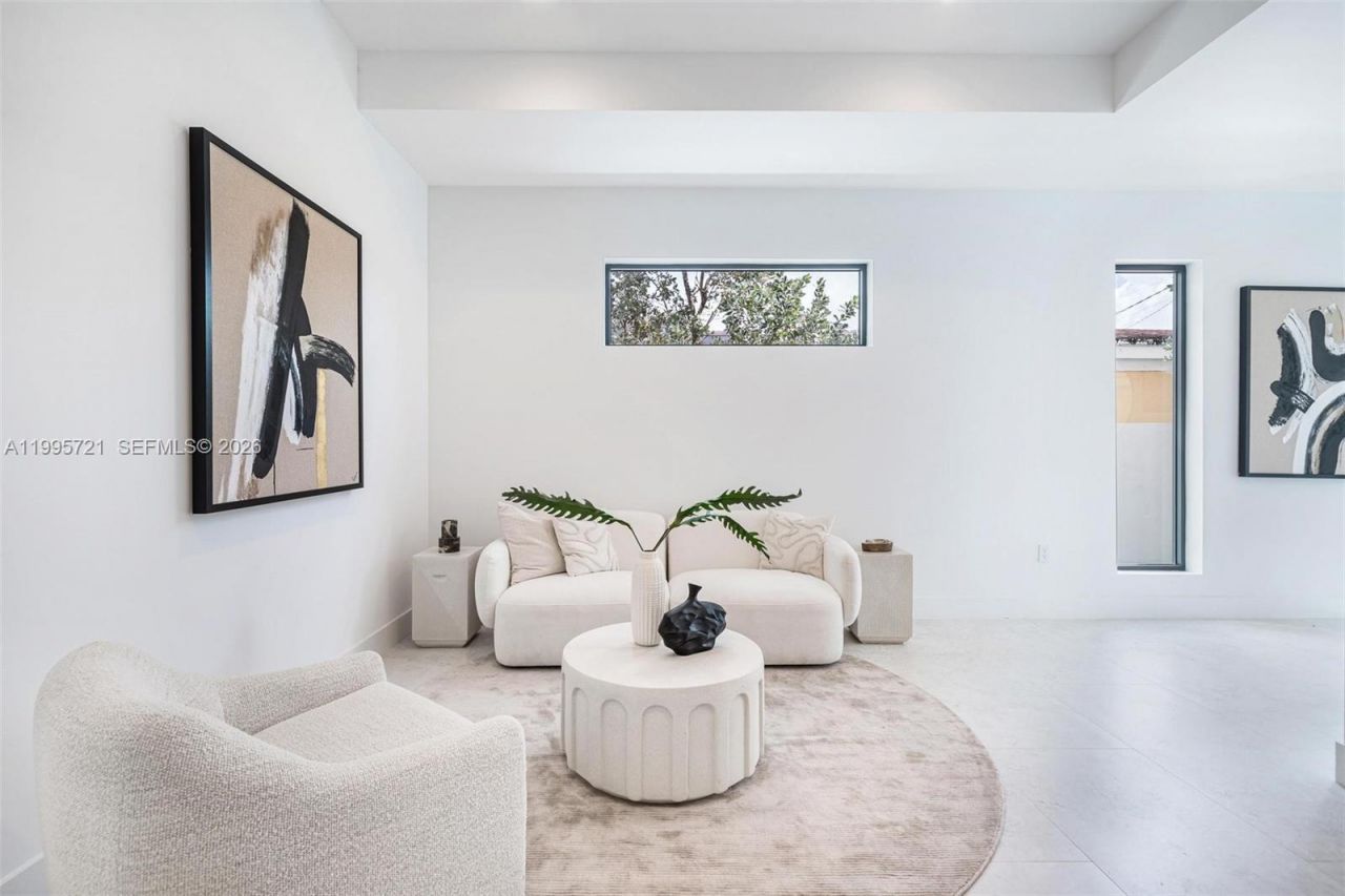 2941 SW 21st St, Unit 3, Miami, FL 33145 Photo